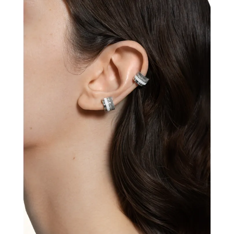 Second worn look Quatre Double White Edition clip earring