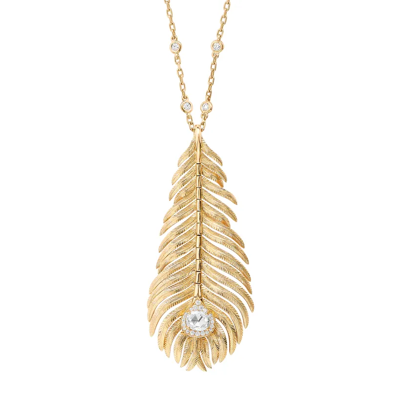 First product packshot Plume de Paon Necklace