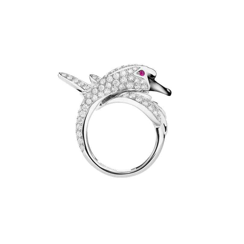 Second product packshot​ Cypris, the swan ring Diamonds
