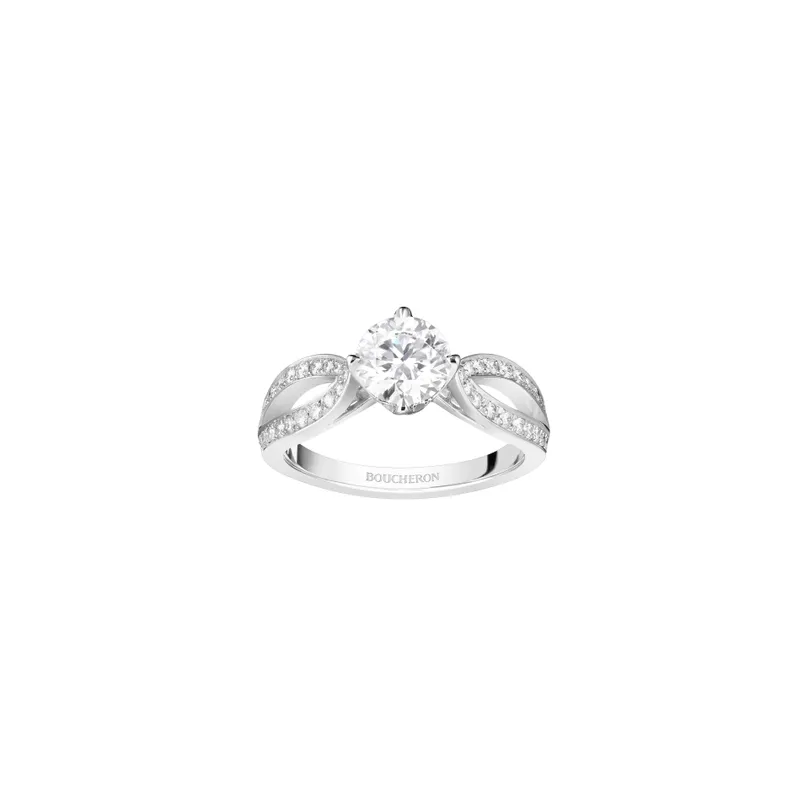 女性に人気の婚約指輪はBOUCHERONのpont de paris ポン ドゥ パリ ソリテール リング